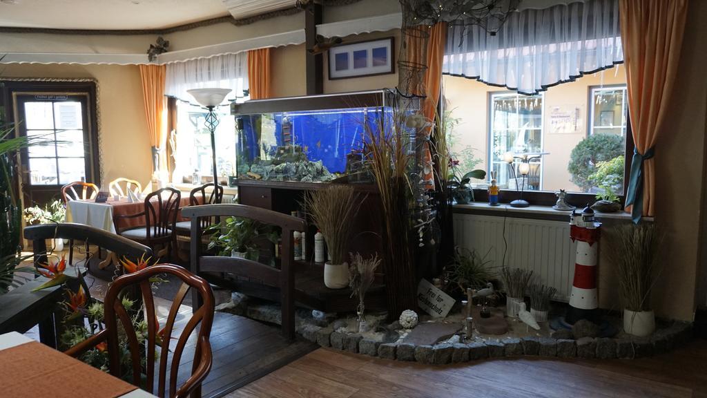 זינקסט Hotel Garni Am Deich מראה חיצוני תמונה