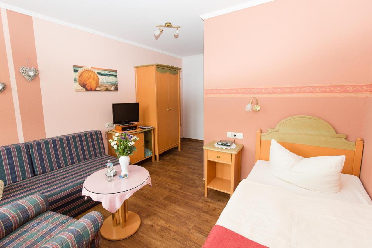 זינקסט Hotel Garni Am Deich מראה חיצוני תמונה