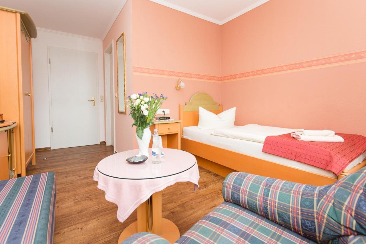 זינקסט Hotel Garni Am Deich מראה חיצוני תמונה