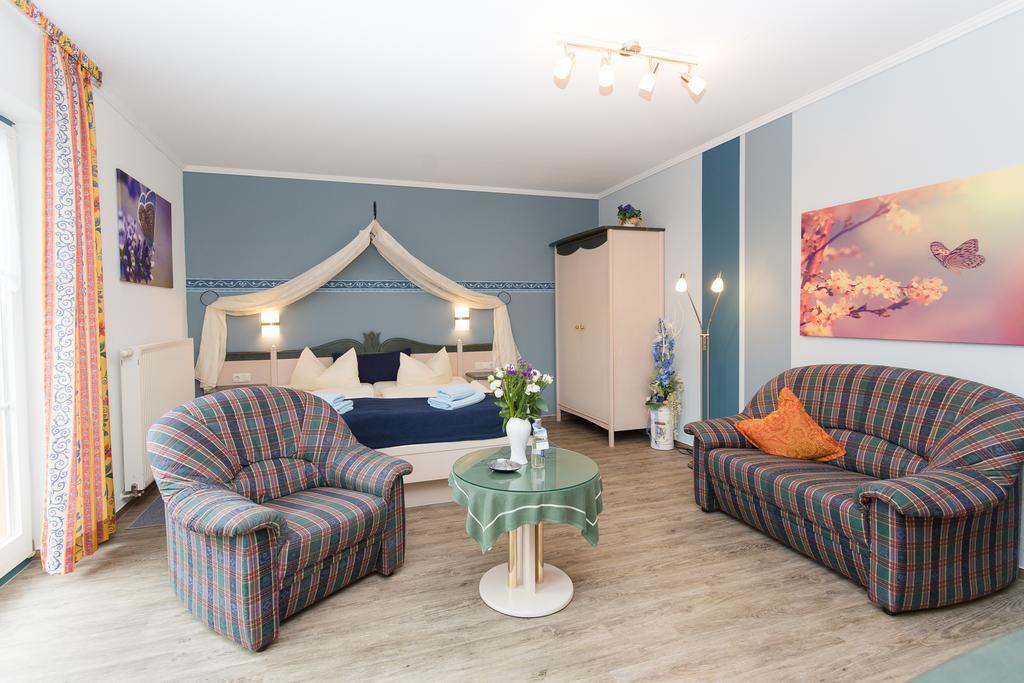 זינקסט Hotel Garni Am Deich חדר תמונה