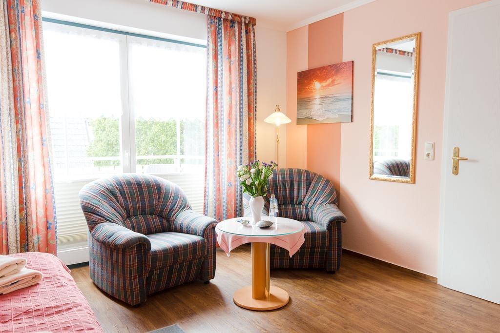 זינקסט Hotel Garni Am Deich חדר תמונה