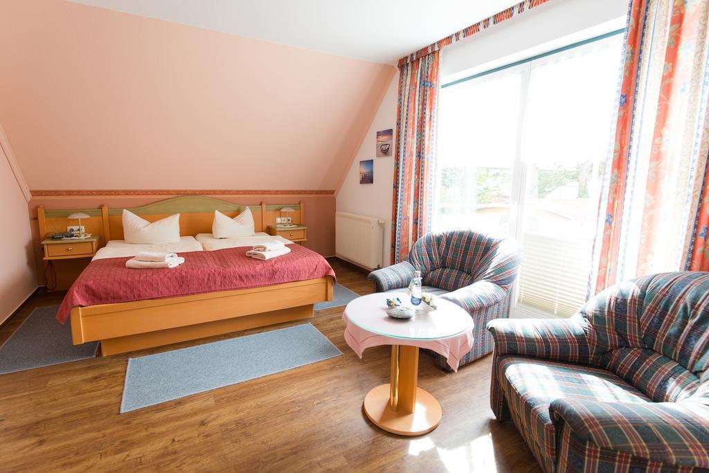 זינקסט Hotel Garni Am Deich חדר תמונה