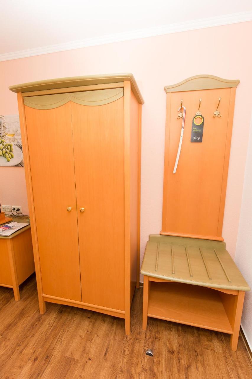 זינקסט Hotel Garni Am Deich מראה חיצוני תמונה